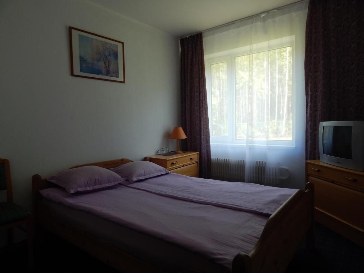 Motel Brencis Iecava ภายนอก รูปภาพ