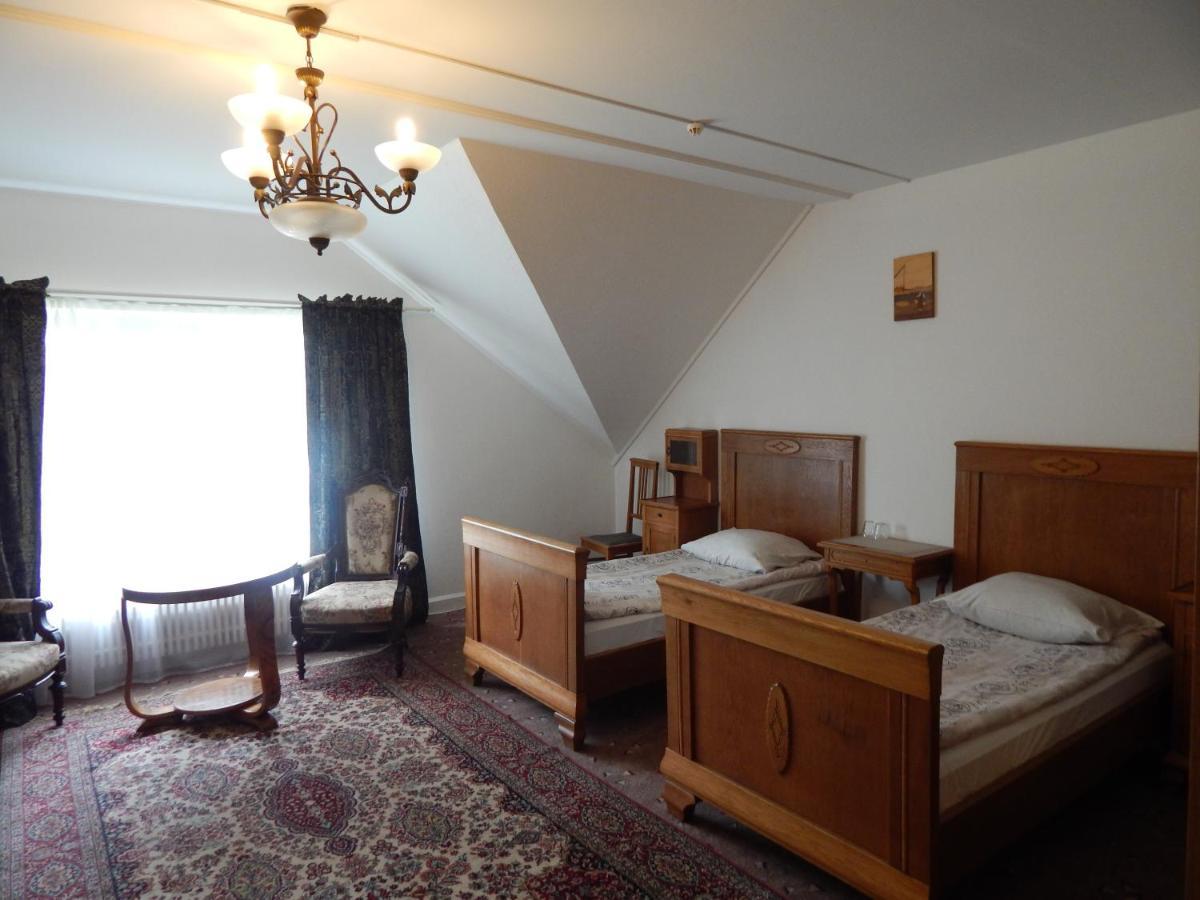 Motel Brencis Iecava ภายนอก รูปภาพ
