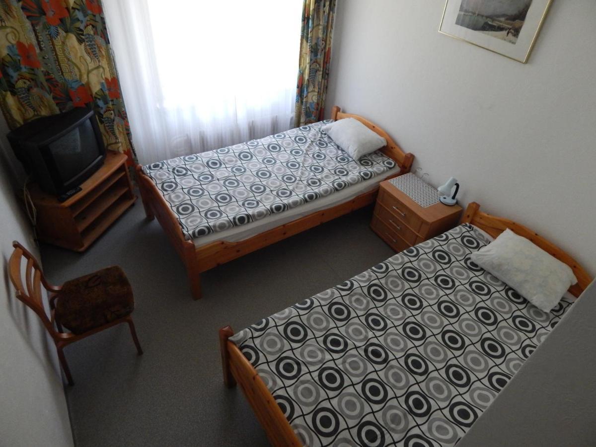 Motel Brencis Iecava ภายนอก รูปภาพ